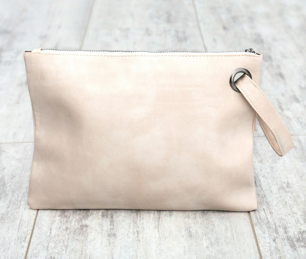 Aili's Corner Oversized Everyday Clutch - Image 3