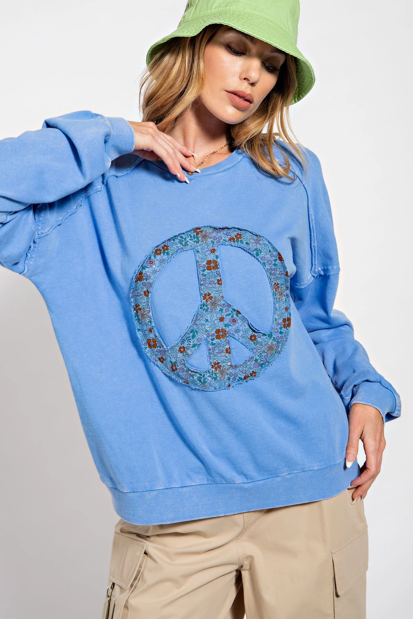 Easel Peace Sign Mineral Washed Sweatshirt - Image 4